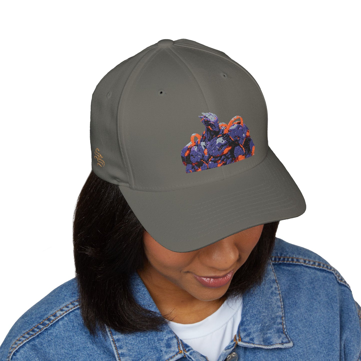 Embroidered Closed-Back Cap - Stylish Streetwear for Every Occasion